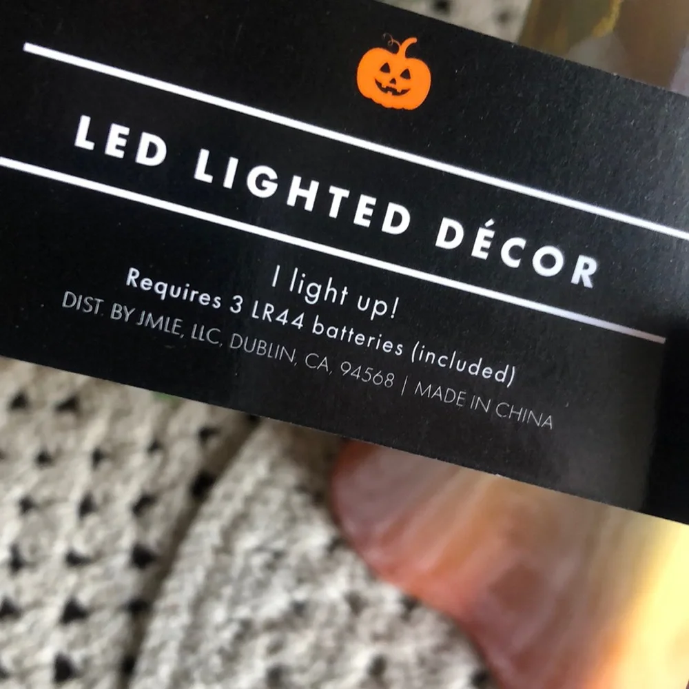 Ceramic LED Ghost Decor - Picture 8 of 9